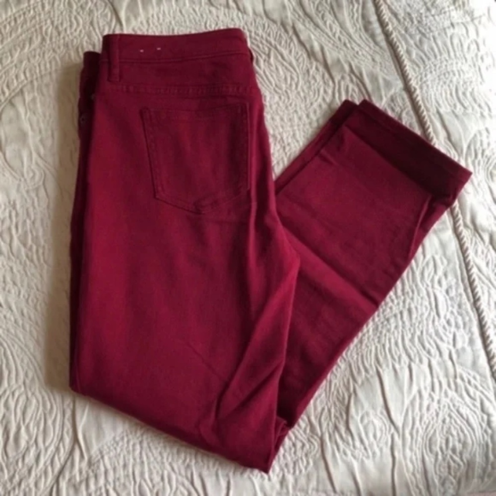 NWOT Ellen Tracy Cropped Ankle Pants Red